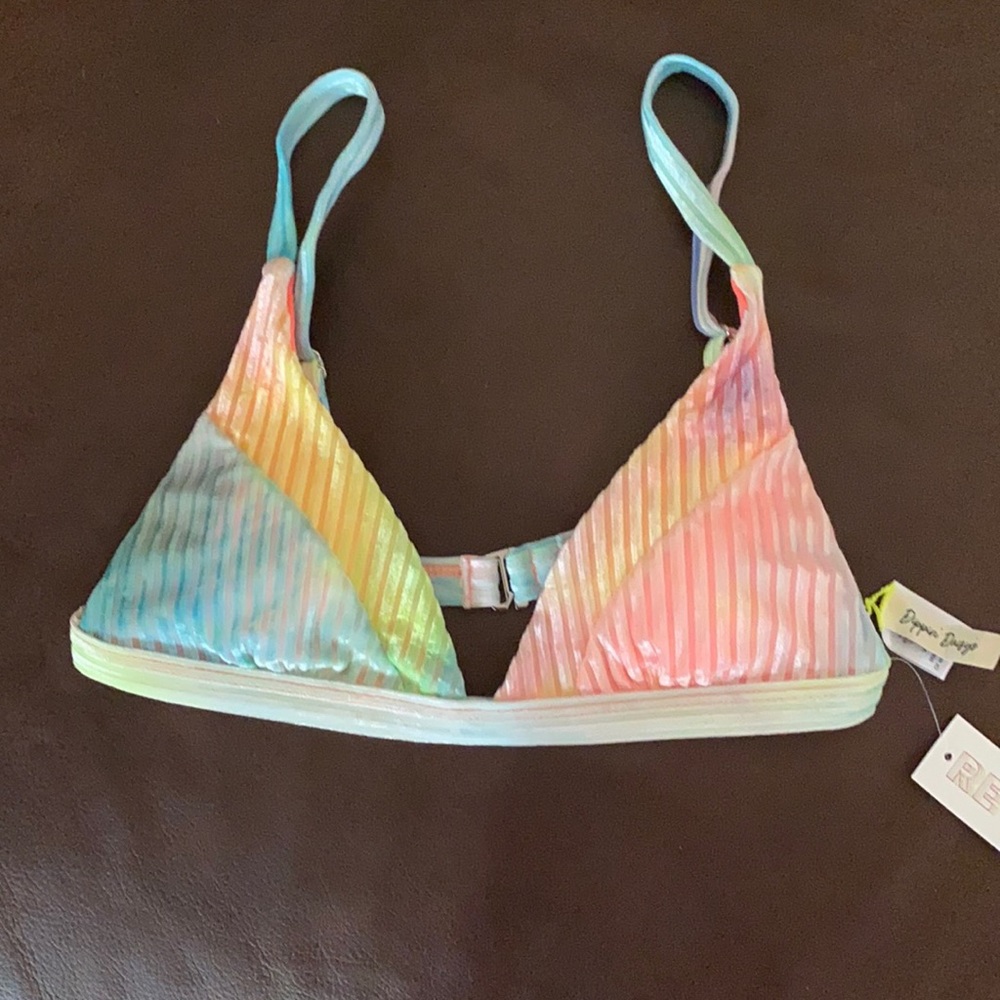 Dipping Daisy’s Carnival Top